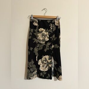 VTG Floral Black and Cream Skirt